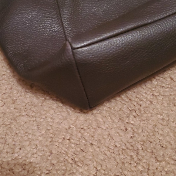 Authentic Coach Chocolate Handbag - Picture 3 of 8